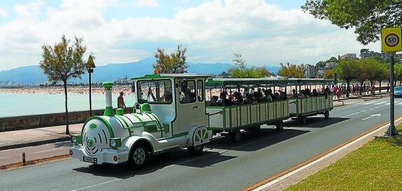 El tren verde realiza seis viajes cada sábado. 