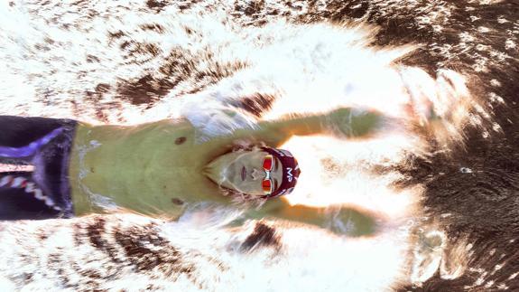 Phelps durante una competición.