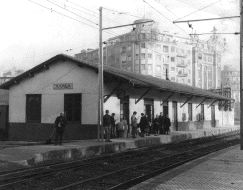 Una antigua imagen de la estación del Topo en Amara.