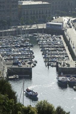 Zona del puerto donostiarra con embarcaciones deportivas. [LUSA]