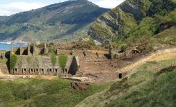El movimiento de tierras se hace visible en las inmediaciones del cargadero de Mollarri.
