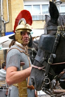 Estos romanos tenían carro, pero faltaban los caballos.