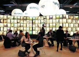 En Fitur. Imagen del stand del País Vasco abierto estos días en la feria turística que se celebra en Madrid. ::
ARTURO RODRÍGUEZ