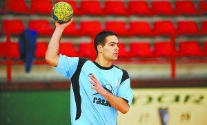 Petricevic, en un entrenamiento en Ipurua. ::
FÉLIX MORQUECHO