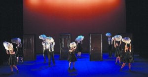 Danza. Dos premios MAX de las artes escénicas dan muestra del nivel del espectáculo que llega hoy a Eibar. ::
ARACALADANZA