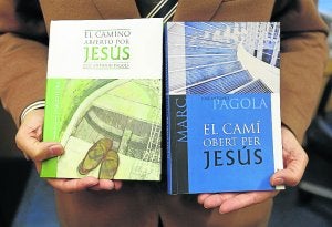 Las ediciones de Descleé y de Claret (en catalán). ::
BERNARDO CORRAL