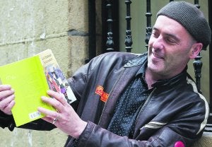 «Nerabeentzat baditugu produktuak, baina ez guk sortuak»