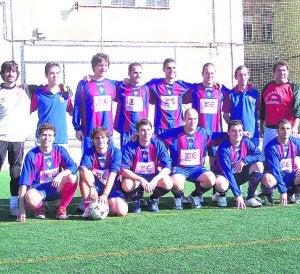 Eskozia La Brava tiene un equipo que jugará el interpeñas.