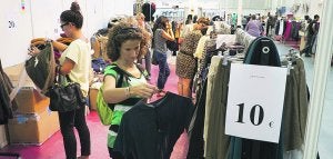 Gangas. El pabellón 2 de Ficoba, convertido en una atractiva feria stock outler. ::
DE LA HERA