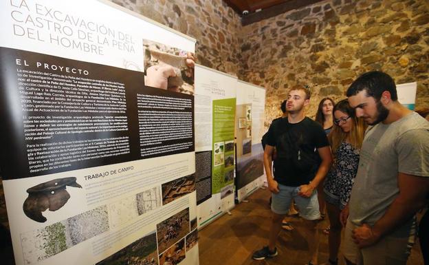 Una exposición en el Castillo de Cornatel explica el proceso y los resultados.