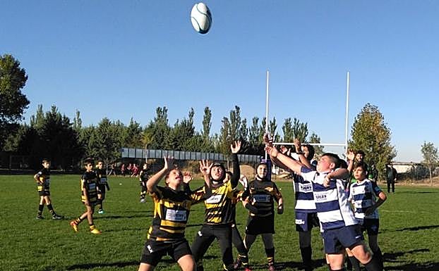 Partido del U12 de Bierzo Rugby.