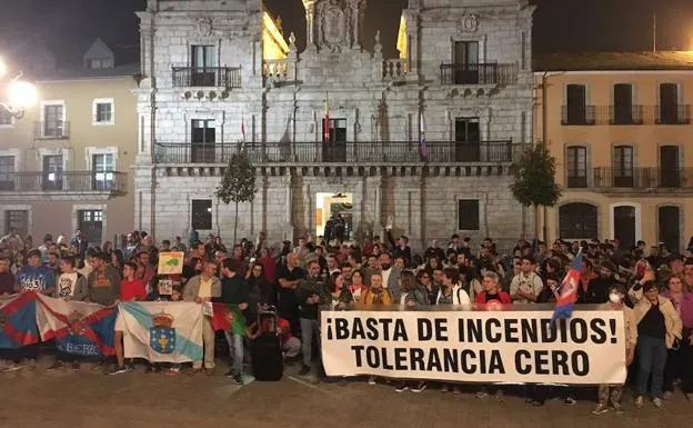 Imagen de la concentración en Ponferrada.