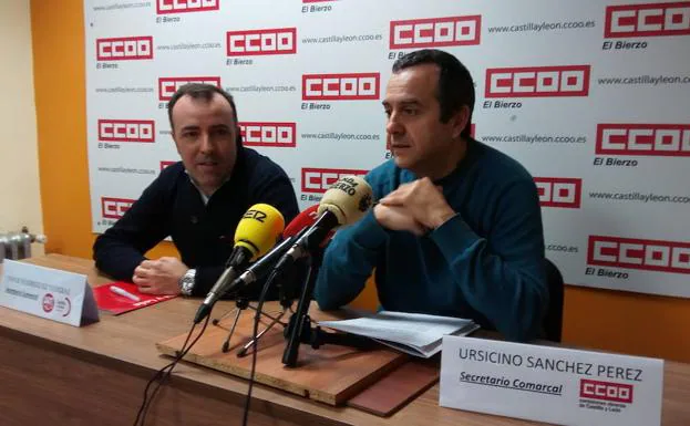 Los secretarios comarcales de UGT y CCOO, Omar Rodríguez y Ursicino Sánchez, durante su comparecencia.