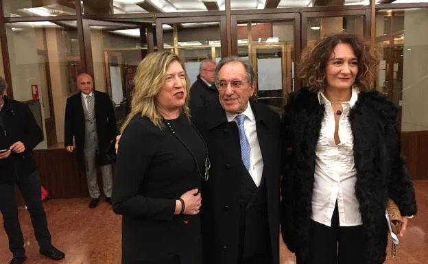 María Antonia Gancedo, Damián Tascón y Gloria Fernández Merayo. 
