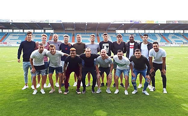 Imagen del primer equipo de la SD Ponferradina.