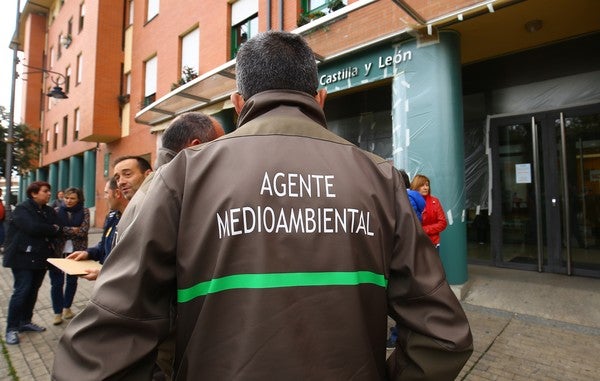 Fotos: Concentración de agentes forestales en Ponferrada