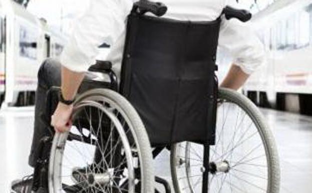 Cocemfe imparte en Ponferrada un curso de asistente personal de personas con discapacidad