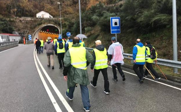 La marcha minera completa el recorrido de este martes. 