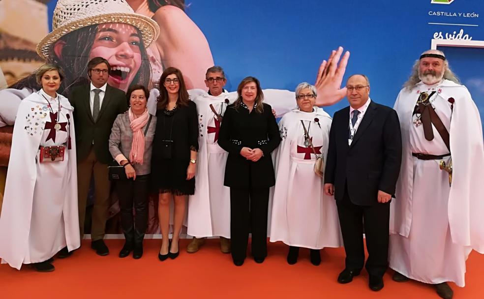 María Antonia Gancedo (C), durante la inauguración de INTUR: