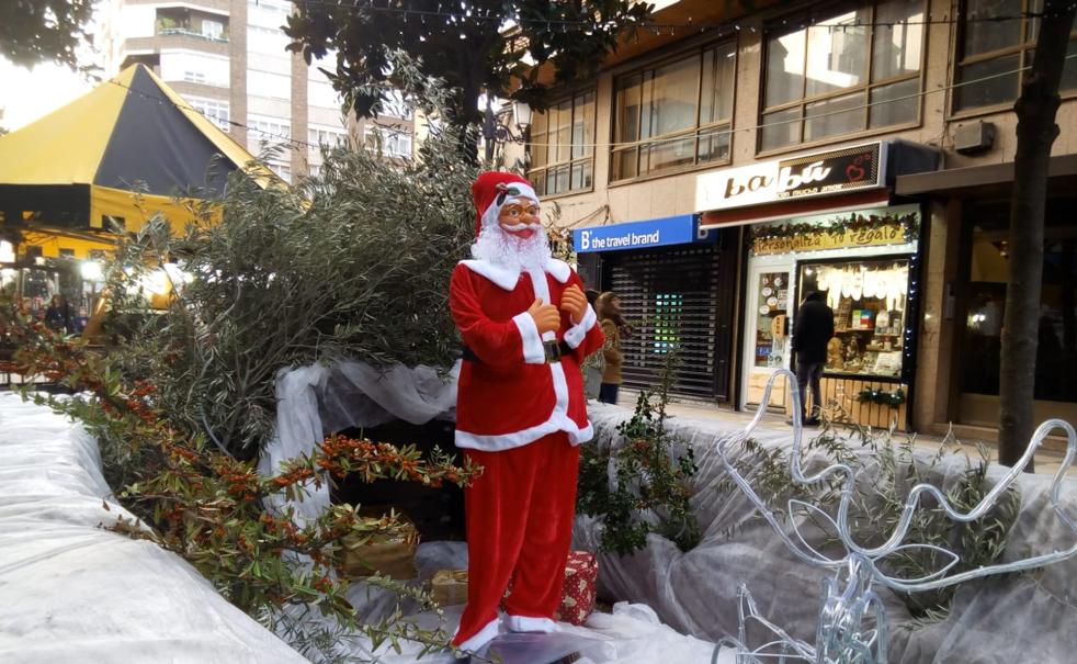 Papá Noel vuelve a tiempo a la Avenida de España