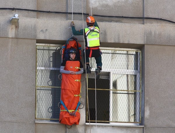 Fotos: Presentación en el IES Gil y Carrasco de Ponferrada del plan director para la convivencia y mejora de la seguridad en los centros educativos