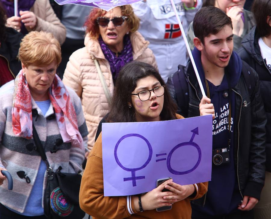Fotos: Manifestación del 8-M en Ponferrada
