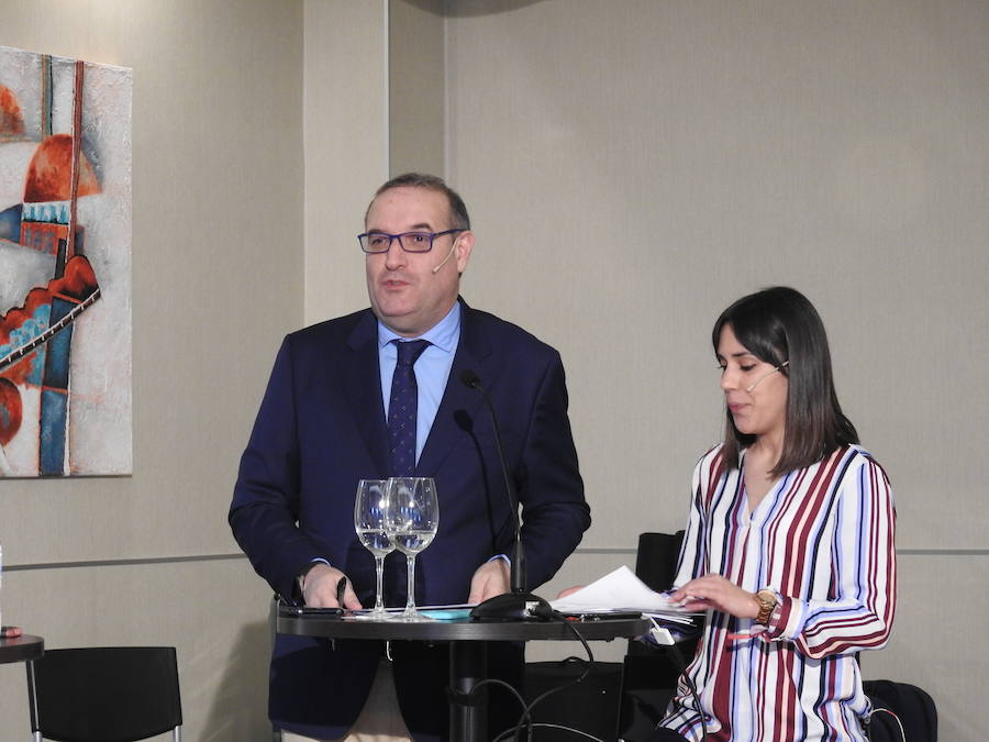 Fotos: Debate de leonoticias y la Fele en Ponferrada