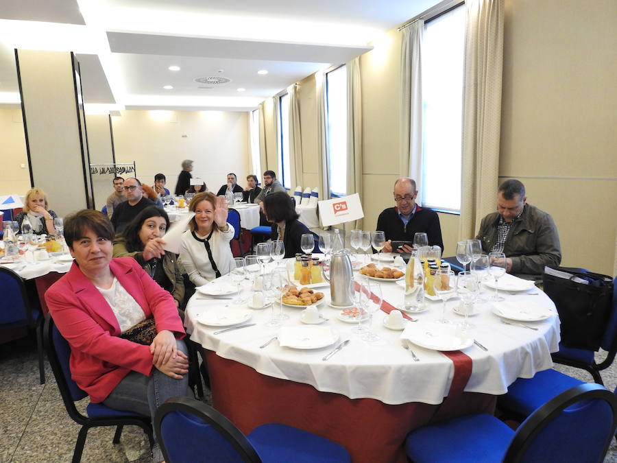 Fotos: Debate de leonoticias y la Fele en Ponferrada