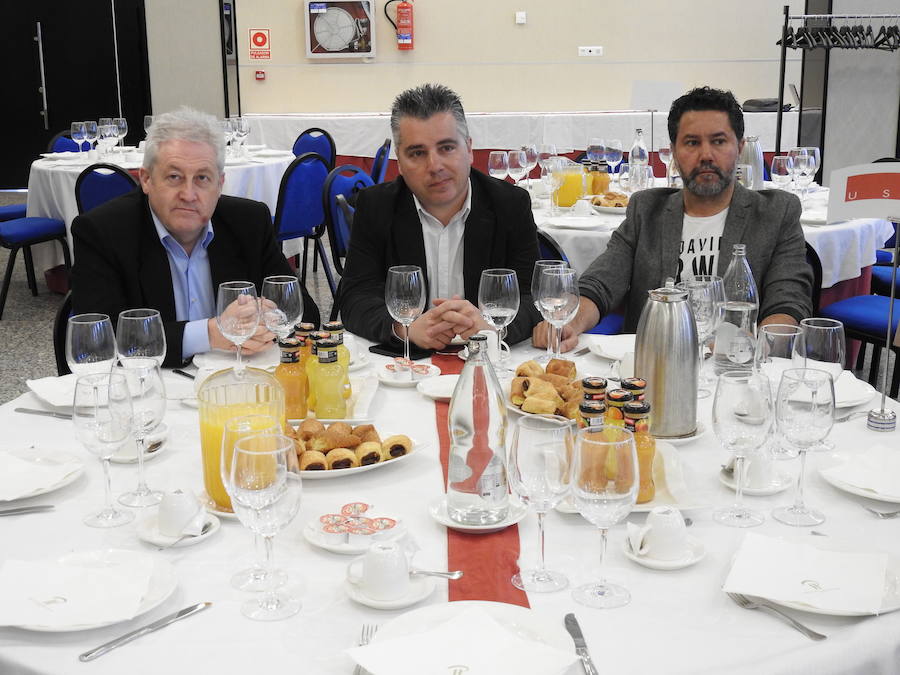 Fotos: Debate de leonoticias y la Fele en Ponferrada