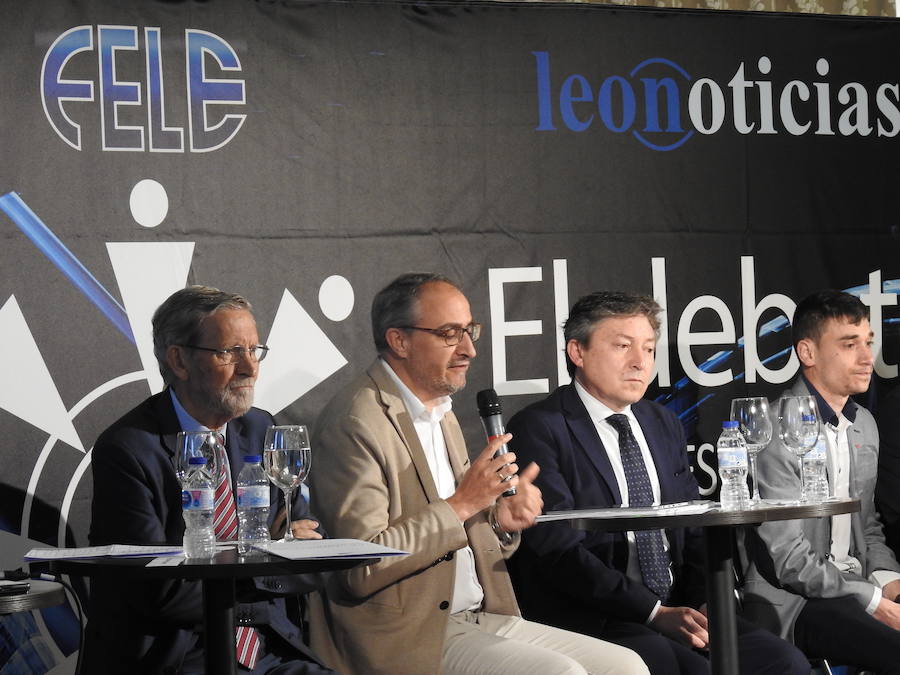 Fotos: Debate de leonoticias y la Fele en Ponferrada