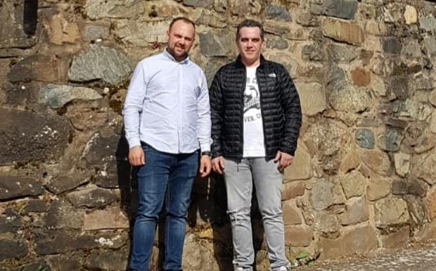 Alejandro Molinero (I) y el número 2, Diego Sánchez García.