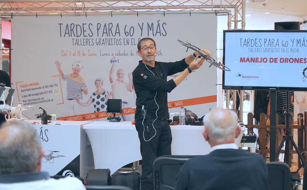 'Tardes para 60 y más', en El Rosal