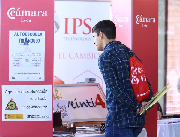 Fotos: II Feria del Empleo y el Emprendimiento del Bierzo