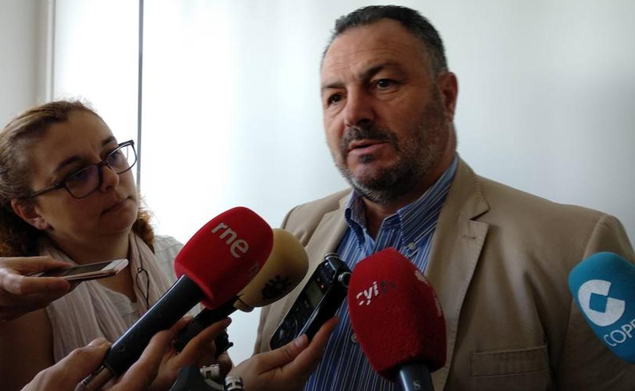 El alcalde de Camponaraya y candidato del PSOE para presidir la Diputación de León, Eduardo Morán.