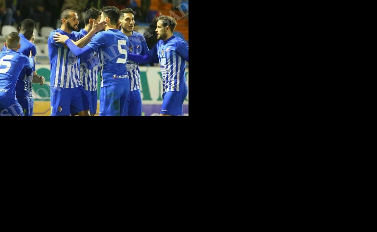 Celebración de un gol de la plantilla.