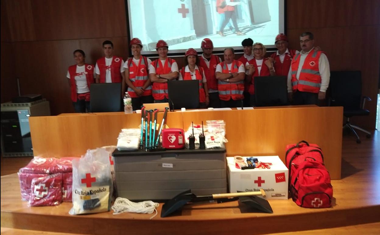Presentación del Equipo de Respuesta Básica en Emergencias (ERBE) de Cruz Roja en Bembibre. 