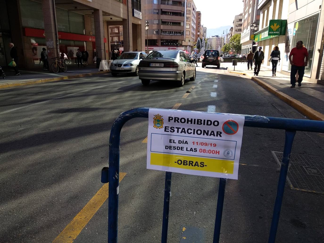 Fotos: Comienzan las obras de remodelación de la calle Gómez Núñez de Ponferrada
