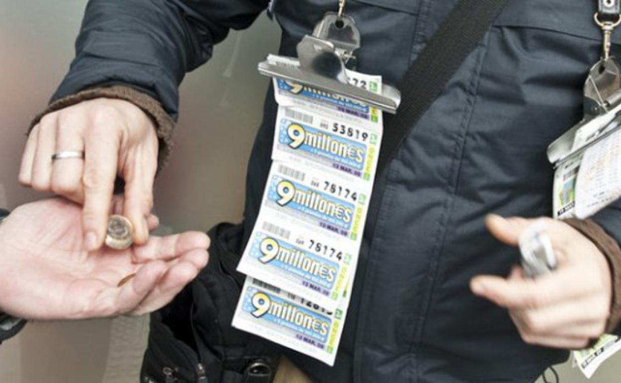 Imagen de un vendedor de la Once.