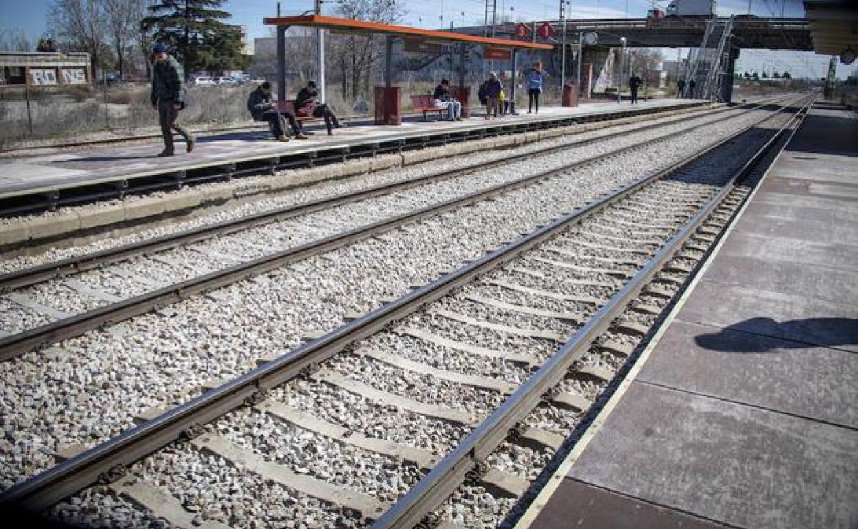 Adif licita por 3,36 millones la redacción de proyectos de mejora del tramo Covas-Monforte de Lemos, de la línea León-A Coruña