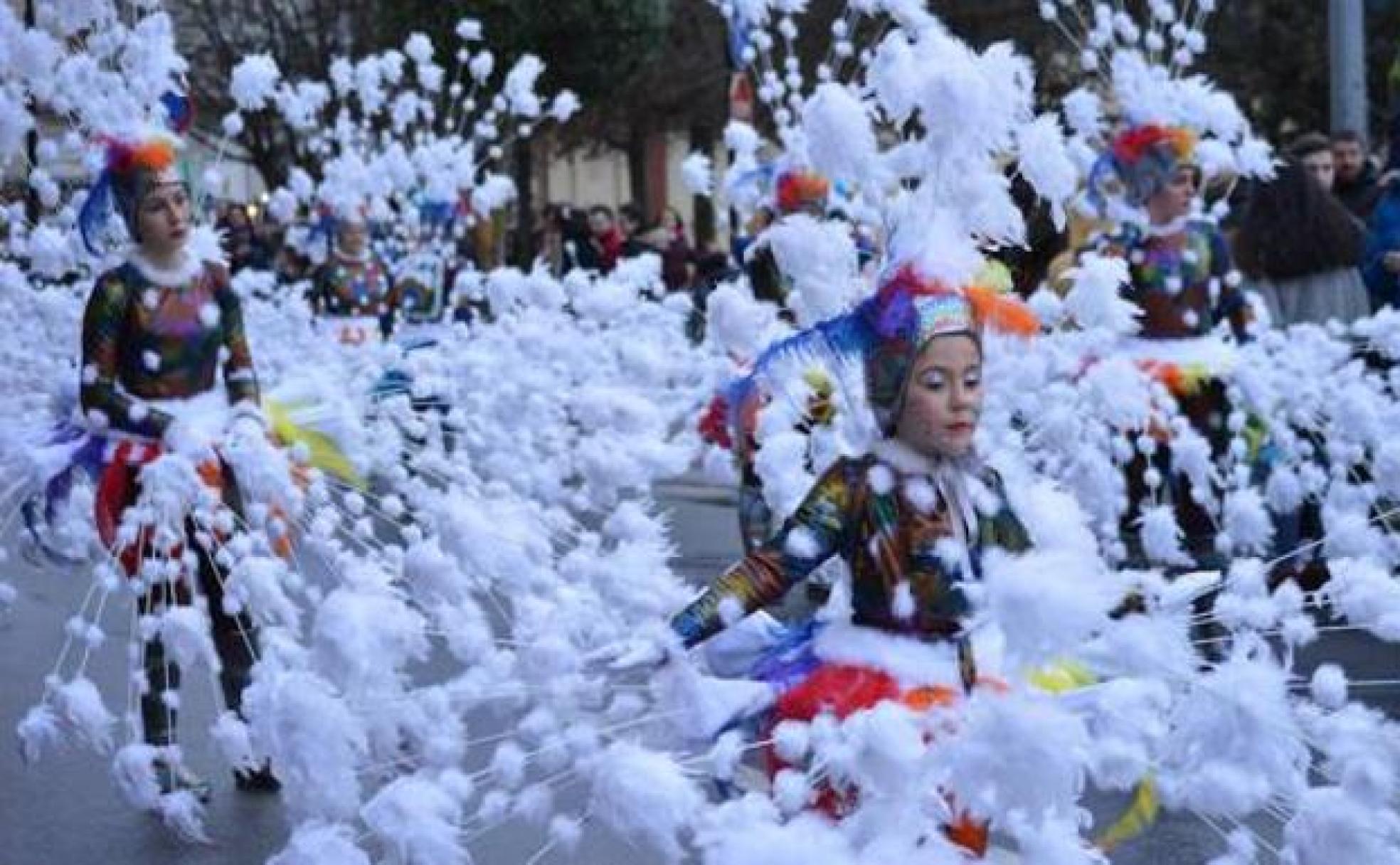 Imagen de archivo de un desfile de carnaval en Ponferrada.