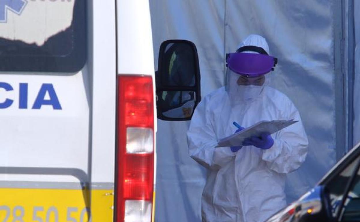 Área de triaje del coronavirus Covid-19 en el Hospital del Bierzo.