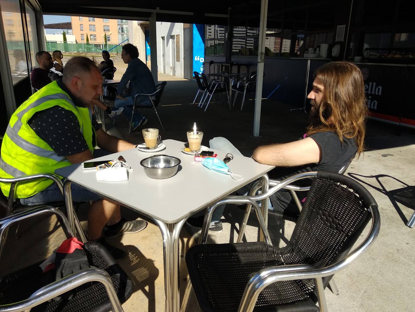 Fotos: Cafeterías y bares de Ponferrada abren sus puertas