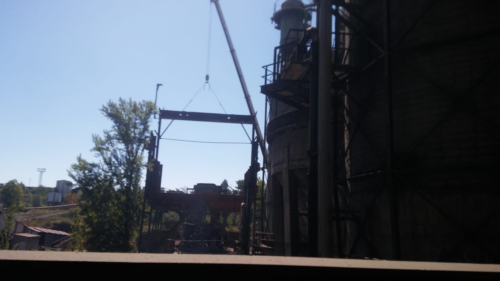 Fotos: Desmantelamiento de los grupos 1 y 2 de la central de Compostilla en Cubillos del Sil