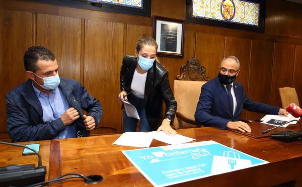 Fotos: El Ayuntamiento de Ponferrada y la Cámara de Comercio firman un convenio para apoyar al comercio local