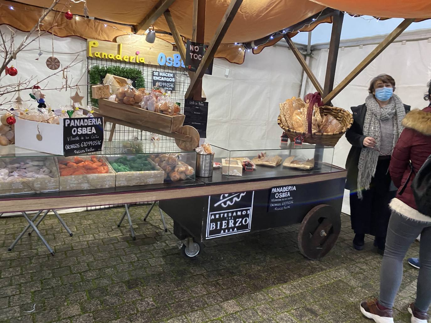 Fotos: Inauguración del mercado de Navidad en Ponferrada