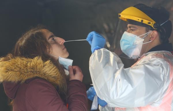 Fotos: Cribado masivo en el Campus de Ponferrada de la Universidad de León