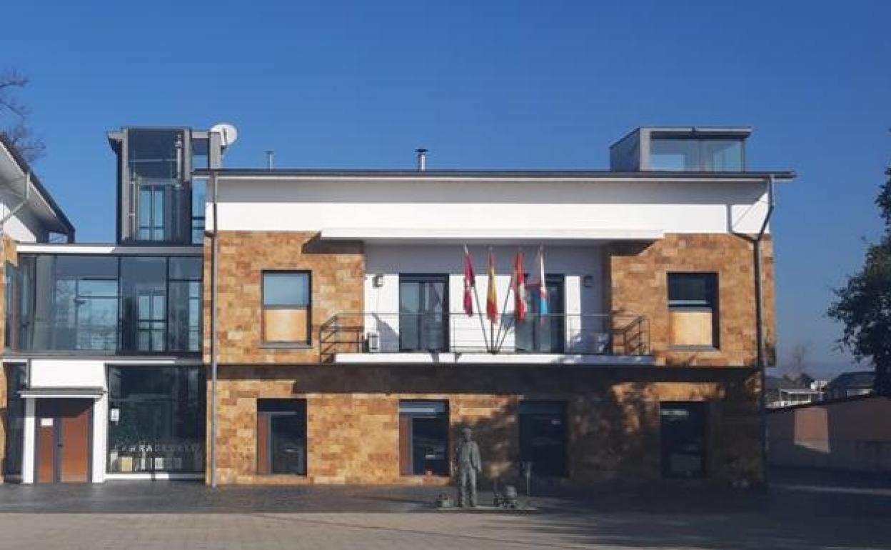 Ayuntamiento de Carracedelo.
