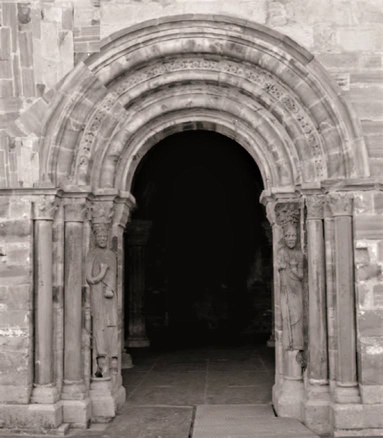 Fotos: Un estudio de la ULE &#039;rehace&#039; la desaparecida portada románica del monasterio de Carracedo