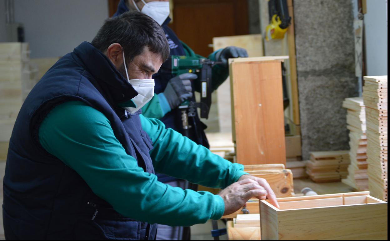 Actividades de carpintería de Asprona Bierzo.