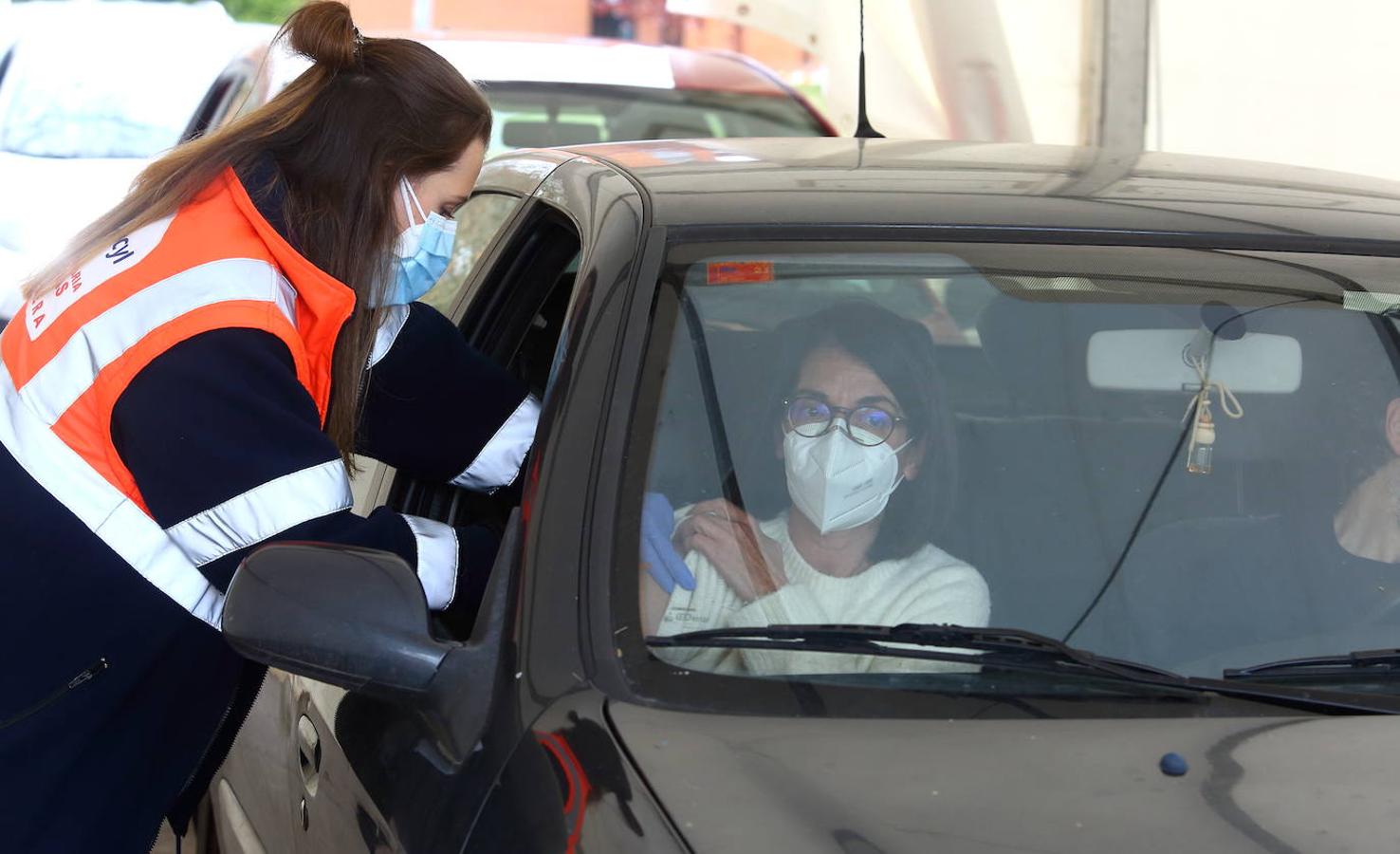 Fotos: Vacunación en el Hospital del Bierzo